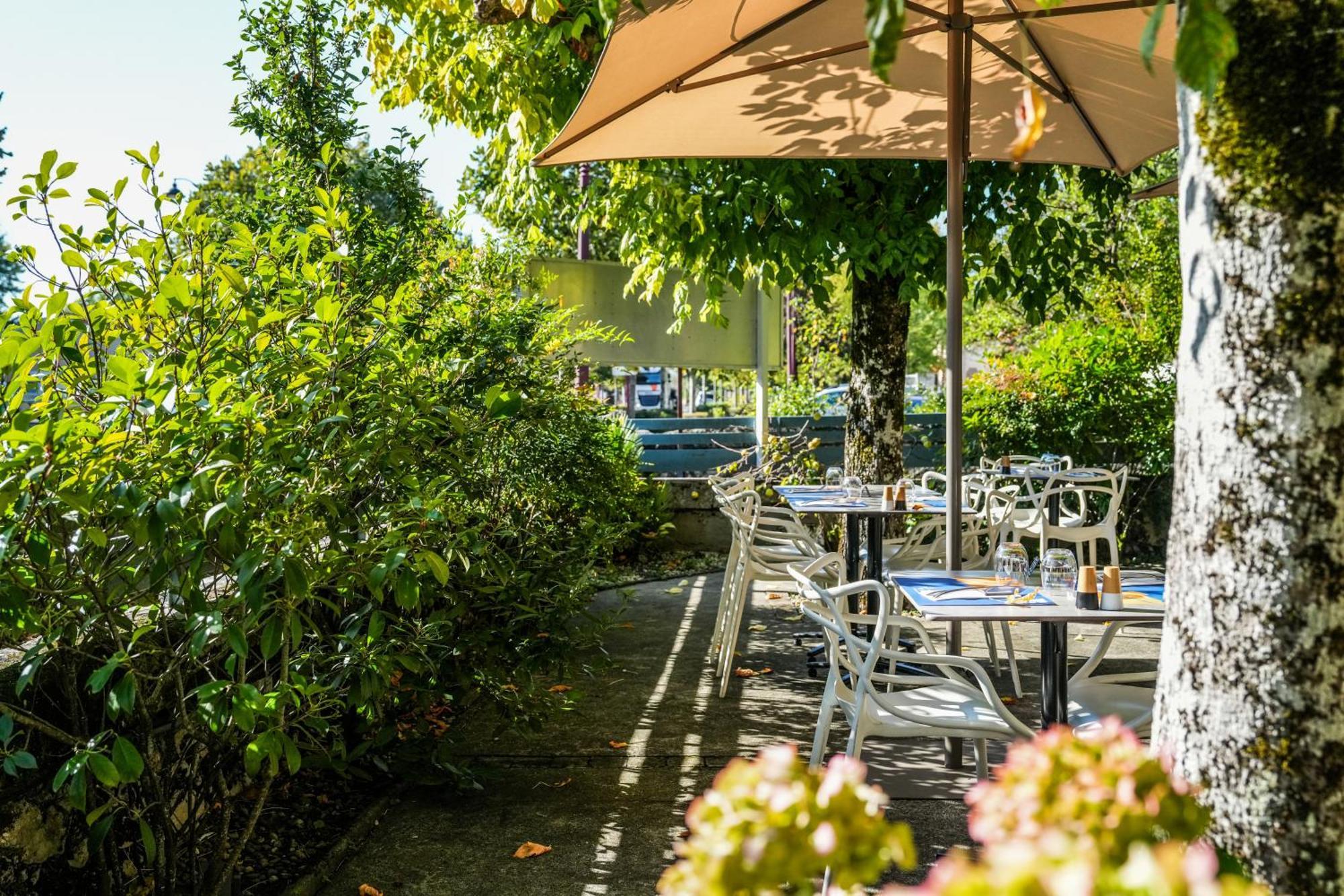 Logis Hotel & Restaurant Le Cadet De Gascogne Saint-Justin (Aquitaine) Exterior foto