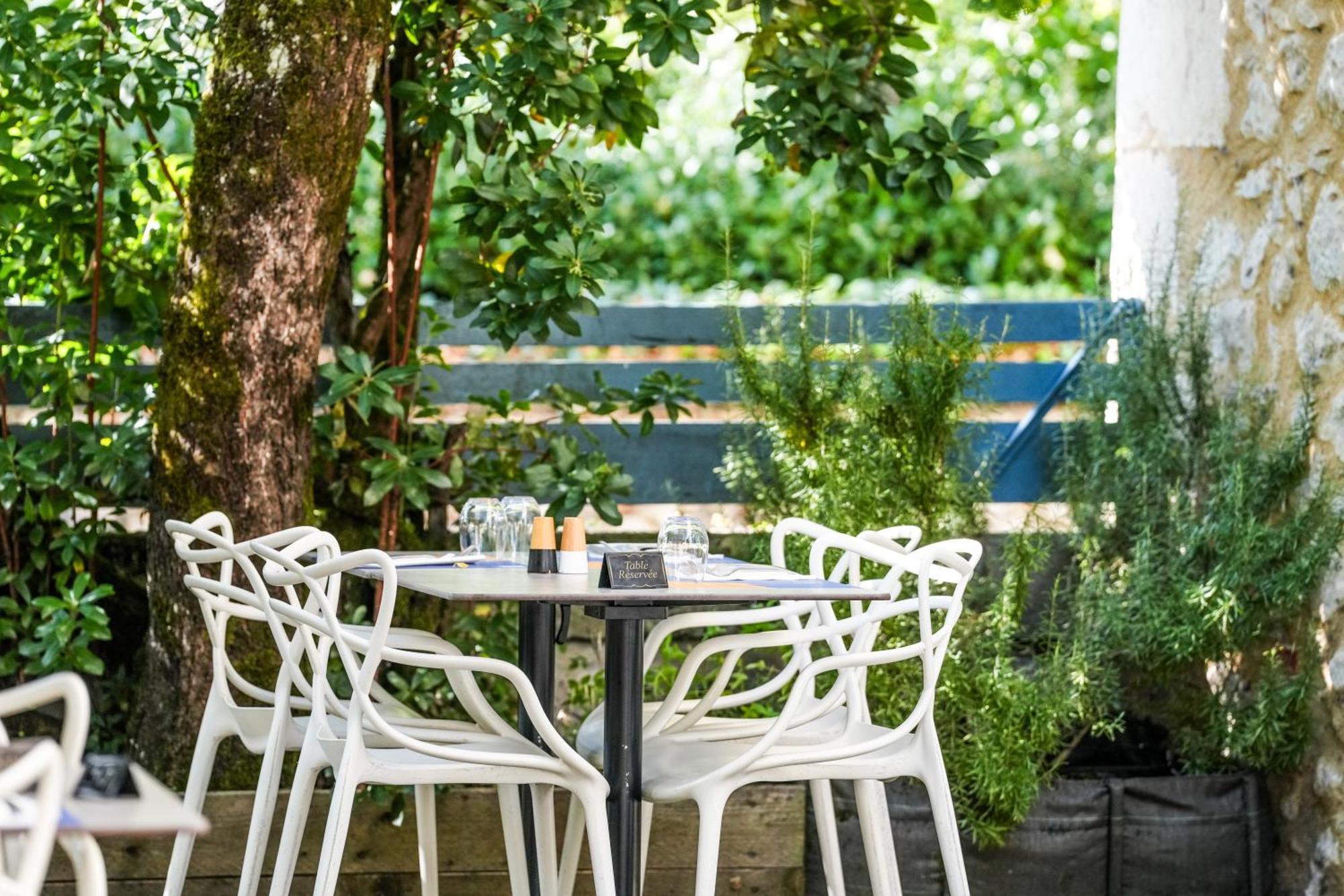Logis Hotel & Restaurant Le Cadet De Gascogne Saint-Justin (Aquitaine) Exterior foto